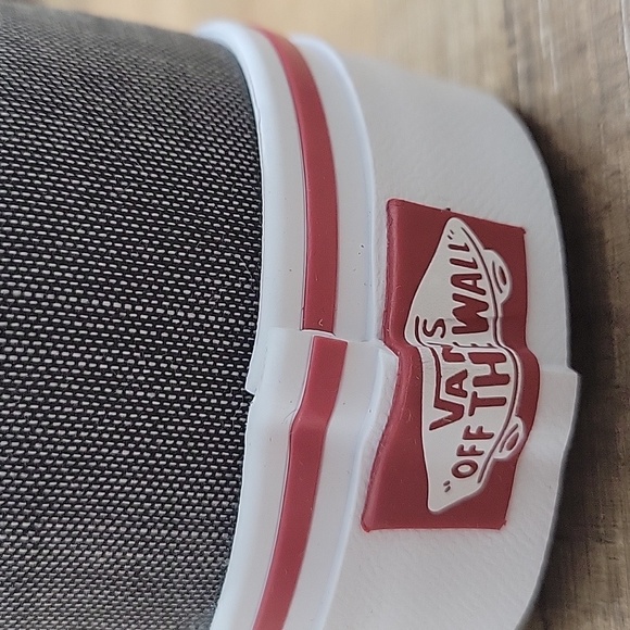 Van's Atwood Brand new in the box authentic uper textile. - Picture 9 of 11